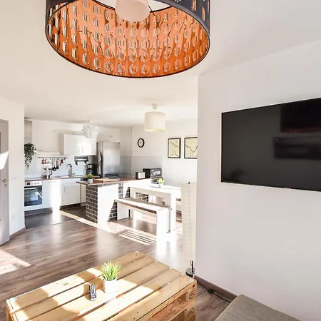 Karl Apartment
